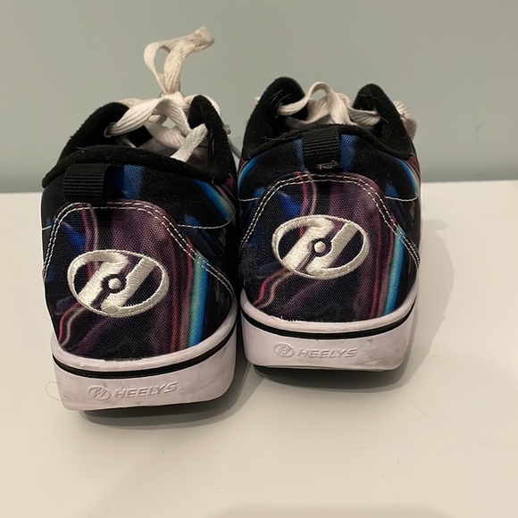 Used Heely’s with both wheels and flats attachments. - Picture 3 of 6